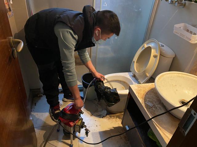 来宾马桶疏通-疏通下水道